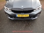 BMW 3-Serie Touring 318i Business Edition Plus PANO / TREKHAAK / VERWARMD STUURWIEL + 4 STOELEN
