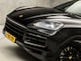 Porsche Cayenne Coupé 3.0 E-Hybrid SportDesign 471Pk Automaat (PANORAMADAK, LUCHTVERING, SPORT CHRONO PAKKET, SPORTUITLAAT, MEMORY SEATS, SFEERVERLICHTING, RODE GORDELS, NIEUWSTAAT)