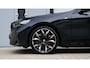 BMW 5-Serie Touring 530e xDrive M-Sport Pro | Stoelventilatie | Bowers & Wilkins | M Carbon exterieur | Onderstel Professional | Head-up | Panoramadak | Trekhaak