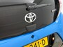 Toyota Aygo 1.0 VVT-i x-play Direct leverbaar! Handsegmentgas, bedrijfsrem en opklapbare pedalen
