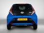 Toyota Aygo 1.0 VVT-i x-play Direct leverbaar! Handsegmentgas, bedrijfsrem en opklapbare pedalen