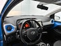 Toyota Aygo 1.0 VVT-i x-play Direct leverbaar! Handsegmentgas, bedrijfsrem en opklapbare pedalen