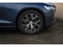 Volvo V60 2.0 B3 Core Verwarmbare Voorstoelen + Stuurwiel | Adaptieve Cruise Control | Parkeercamera Achter | Apple Carplay/Android Auto