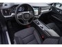 Volvo V60 2.0 B3 Core Verwarmbare Voorstoelen + Stuurwiel | Adaptieve Cruise Control | Parkeercamera Achter | Apple Carplay/Android Auto