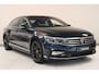 Volkswagen Passat 1.5 TSI R-Line Business + | Camera | Comfort stoelen | Navigatie | Stoelverwarming | AppleCarplay AndroidAuto |