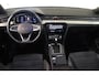 Volkswagen Passat 1.5 TSI R-Line Business + | Camera | Comfort stoelen | Navigatie | Stoelverwarming | AppleCarplay AndroidAuto |