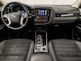 Mitsubishi Outlander 2.0 PHEV X-Line 203pk Automaat (CAMERA, DAB+, ALCANTARA/LEER, SPORTSTOELEN, STOELVERWARMING, BLUETOOTH, GETINT GLAS, XENON, NIEUWSTAAT)
