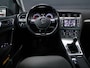 Volkswagen Golf 1.0 TSI Comfortline [TREKHAAK, CRUISE CONTROL, BLUETOOTH TELEFOON, PDC V+A, AUTOMATISCHE AIRCO, NAVIGATIE, LICHTMETALEN VELGEN, NIEUWSTAAT]