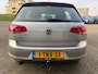 Volkswagen Golf 1.2 TSI Highline 5 drs met parkeersensoren en automaat en met navigatie en bluetooth telefoon media