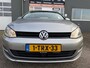 Volkswagen Golf 1.2 TSI Highline 5 drs met parkeersensoren en automaat en met navigatie en bluetooth telefoon media