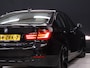 BMW 3-Serie 320i Executive [CRUISE CONTROL, BLUETOOTH TELEFOON, PDC ACHTER, AUTOMATISCHE AIRCO, LICHTMETALEN VELGEN, NAVIGATIE, AUTOMATISCHE VERLICHTING, NIEUWSTAAT]