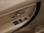 BMW 3-Serie 320i Executive [CRUISE CONTROL, BLUETOOTH TELEFOON, PDC ACHTER, AUTOMATISCHE AIRCO, LICHTMETALEN VELGEN, NAVIGATIE, AUTOMATISCHE VERLICHTING, NIEUWSTAAT]