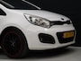 Kia Rio 1.4 CVVT Super Pack [AFNEEMBARE TREKHAAK, CRUISE CONTROL, BLUETOOTH TELEFOON, AUTOMATISCHE AIRCO, CENTRALE DEURVERGRENDELING, ELEKTRISCHE RAMEN, NIEUWSTAAT]