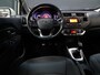 Kia Rio 1.4 CVVT Super Pack [AFNEEMBARE TREKHAAK, CRUISE CONTROL, BLUETOOTH TELEFOON, AUTOMATISCHE AIRCO, CENTRALE DEURVERGRENDELING, ELEKTRISCHE RAMEN, NIEUWSTAAT]