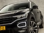 Volkswagen T-Roc 2.0 TSI 4Motion Sport 191Pk Automaat (PANORAMADAK, VIRTUAL COCKPIT, APPLE CARPLAY, BEATS AUDIO, STUUR/STOELVERWARMING, SPORTSTOELEN, ADAPTIVE CRUISE, LED KOPLAMPEN, CAMERA, NIEUWSTAAT)