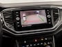 Volkswagen T-Roc 2.0 TSI 4Motion Sport 191Pk Automaat (PANORAMADAK, VIRTUAL COCKPIT, APPLE CARPLAY, BEATS AUDIO, STUUR/STOELVERWARMING, SPORTSTOELEN, ADAPTIVE CRUISE, LED KOPLAMPEN, CAMERA, NIEUWSTAAT)