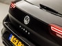 Volkswagen T-Roc 2.0 TSI 4Motion Sport 191Pk Automaat (PANORAMADAK, VIRTUAL COCKPIT, APPLE CARPLAY, BEATS AUDIO, STUUR/STOELVERWARMING, SPORTSTOELEN, ADAPTIVE CRUISE, LED KOPLAMPEN, CAMERA, NIEUWSTAAT)