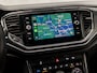 Volkswagen T-Roc 2.0 TSI 4Motion Sport 191Pk Automaat (PANORAMADAK, VIRTUAL COCKPIT, APPLE CARPLAY, BEATS AUDIO, STUUR/STOELVERWARMING, SPORTSTOELEN, ADAPTIVE CRUISE, LED KOPLAMPEN, CAMERA, NIEUWSTAAT)