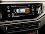 Volkswagen Polo 1.0 TSI Sportline Automaat (APPLE CARPLAY, GROOT NAVI, LM VELGEN, SPORTSTOELEN, PARKEERSENSOREN, ADAPTIVE CRUISE, NIEUWSTAAT)