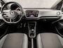 Volkswagen Up! 1.0 Sport (STOELVERWARMING, CLIMATE, CAMERA, CRUISE, ZWART HEMEL, SPORTSTOELEN, LM VELGEN, PARKEERSENSOREN, MULTIFUNCTIONEEL STUURWIEL, NIEUWSTAAT)