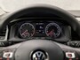 Volkswagen Polo 1.0 TSI Sportline Automaat (GROOT NAVI, ADAPTIVE CRUISE, PARKEERSENSOREN, SPORTSTOELEN, LM VELGEN, ARMSTEUN, NIEUWSTAAT)