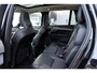 Volvo XC90 T8 AWD Ultra Dark | Verwarmde, Geventileerde en Masserende Voorstoelen | Luchtvering | Panoramisch Schuif-/Kanteldak | Semi-Elektrische Trekhaak | 360º Camera | 4-Zone Climate Control | Gelamineerd en Getint Glas Achter| Bowers & Wilkins |