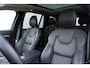 Volvo XC90 T8 AWD Ultra Dark | Verwarmde, Geventileerde en Masserende Voorstoelen | Luchtvering | Panoramisch Schuif-/Kanteldak | Semi-Elektrische Trekhaak | 360º Camera | 4-Zone Climate Control | Gelamineerd en Getint Glas Achter| Bowers & Wilkins |