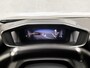 Peugeot 2008 1.2 PureTech GT Automaat (VIRTUAL COCKPIT, APPLE CARPLAY, GROOT NAVI, LEDER, 360 CAMERA, SPORTSTOELEN, KEYLESS, GETINT GLAS, LED KOPLAMPEN, NIEUWSTAAT)