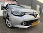 Renault Clio Estate 1.5 dCi ECO Dynamique met trekhaak en parkeersensoren en navigatie en bluetooth telefoon / media