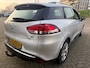 Renault Clio Estate 1.5 dCi ECO Dynamique met trekhaak en parkeersensoren en navigatie en bluetooth telefoon / media