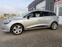Renault Clio Estate 1.5 dCi ECO Dynamique met trekhaak en parkeersensoren en navigatie en bluetooth telefoon / media