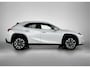 Lexus UX 250h Preference Line | Keyless Entry | Stoel en Stuurverwarming | Dodehoek Sensor |
