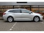 Toyota Corolla Touring Sports Hybrid 200 Dynamic Plus | Rijklaar | Trekhaak | Navi | Stoel/stuur-verwarming | Apple/Android | Elek achterklep |