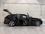 Volvo V90 T6 AWD R-Design BLACK PANO/TREKHAAK/H&K/MEMORY/LEER-ALCANTARA/KEYLESS/ACC/PILOT-ASSIST/19"/DONKERE-HEMEL/PRIVACY/SFEER/LED/RECENT GROTE OH BEURT GEHAD BIJ VOLVO