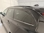 Volvo V90 T6 AWD R-Design BLACK PANO/TREKHAAK/H&K/MEMORY/LEER-ALCANTARA/KEYLESS/ACC/PILOT-ASSIST/19"/DONKERE-HEMEL/PRIVACY/SFEER/LED/RECENT GROTE OH BEURT GEHAD BIJ VOLVO