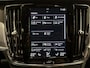 Volvo V90 T6 AWD R-Design BLACK PANO/TREKHAAK/H&K/MEMORY/LEER-ALCANTARA/KEYLESS/ACC/PILOT-ASSIST/19"/DONKERE-HEMEL/PRIVACY/SFEER/LED/RECENT GROTE OH BEURT GEHAD BIJ VOLVO