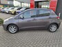 Toyota Yaris 1.0 VVT-i Aspiration ACHTERUITRIJCAMERA LM VELGEN BEST. STOEL IN HOOGTE  BUITENSPIEGELS ELEK. VERSTELBAAR EN VERWARMBAAR