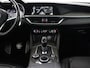Alfa Romeo Stelvio 2.0 T AWD Super | Leder | Stoel & stuurverwarming | Camera | Xenon | Navigatie | Memory | DAB | Cruise control
