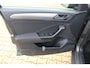 Volkswagen T-Roc 1.0 TSI Life Business / Navi / Stoelverwarming / Apple Carplay /