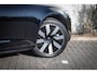 Volvo V90 2.0 T8 Plug-in hybrid AWD Ultra Dark | 360 Graden camera | Trekhaak | Schuif-/kanteldak | Adaptieve Cruise Control | Adaptieve LED koplampen | Head-up Display