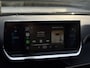 Peugeot e-2008 EV Allure 50 kWh | SoH 93,4% | Navi, 3D Virt. Cockp., Camera, Cruise, Climate, Sfeerverlichting, Carplay/Android |