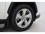 Toyota RAV4 2.5 Hybrid First Edition | Trekhaak | Dodehoek detectie | Treeplanken | Navigatie | 360 camera | Apple Carplay / Android Auto | Digitale binnenspiegel | Adaptive Cruise