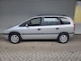 Opel Zafira 1.8-16V Elegance
