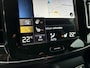 Volvo XC40 2.0 B4 R DESIGN SPORT CarPlay, Camera, TrHaak, Bursting Blue