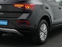 Volkswagen T-Roc 1.5 TSI 150 pk DSG Life | Trekhaak | Stoelverwarming | Carplay | Parkeersensoren voor/achter | Adaptive Cruise
