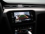 Volkswagen Passat Variant 1.5 TSI 150 pk DSG Elegance | Trekhaak | Head-up display | Leder/alcantara | Achteruitrijcamera