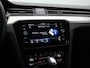 Volkswagen Passat Variant 1.5 TSI 150 pk DSG Elegance | Trekhaak | Head-up display | Leder/alcantara | Achteruitrijcamera