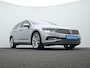 Volkswagen Passat Variant 1.5 TSI 150 pk DSG Elegance | Trekhaak | Head-up display | Leder/alcantara | Achteruitrijcamera