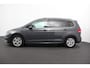 Volkswagen Touran 1.5 TSI 150pk DSG Highline 7p | Navigatie | Apple Carplay/Android Auto | Electrisch bedienbare achterklep | Adaptive Cruise control | Lichtmetalen velgen | Extra getint glas