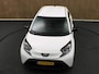 Toyota Aygo X 1.0 VVT-i S-CVT Play - AIRCO - APPLE CARPLAY/ ANDROID AUTO - DAB RADIO - ADAPTIEVE CRUISE CONTROL - 17 INCH WIELEN - ACHTERUITRIJCAMERA -